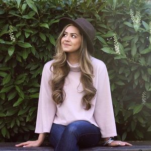 Meet your Posher, Lucero